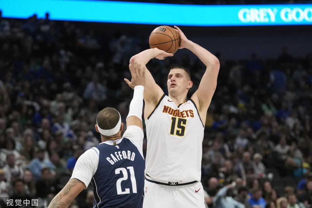 习网球的年 习网球的年